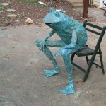 frog sculpture seated Beau Smith 2011 frog sculpture seated Beau Smith 2011
